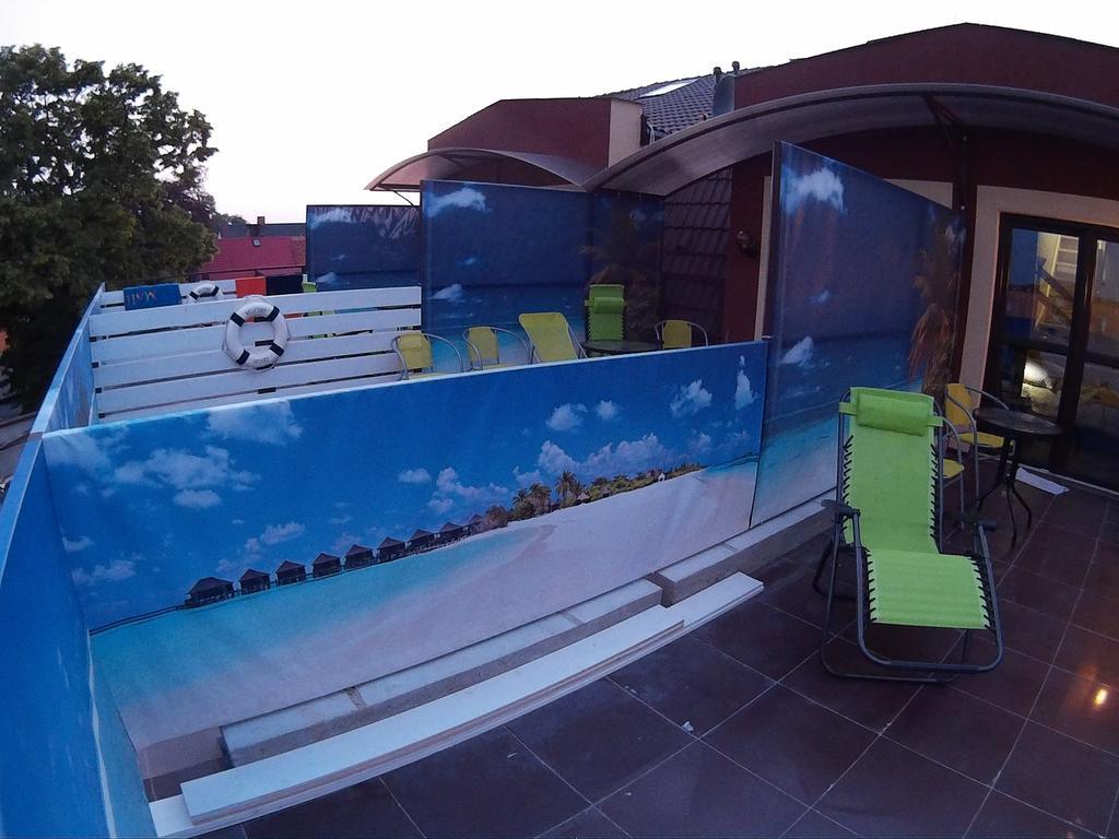 Bed and Breakfast Dolphin House Łeba Exterior foto
